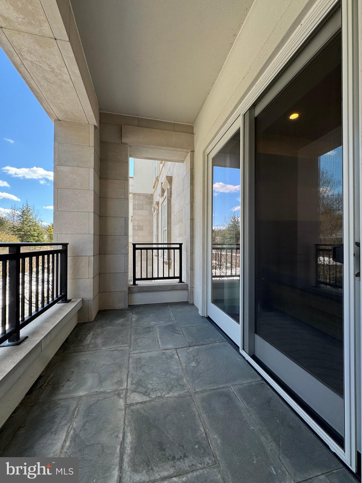 8121 River Road, Unit 424 Bethesda, MD 20817 - Photo 37 of 48