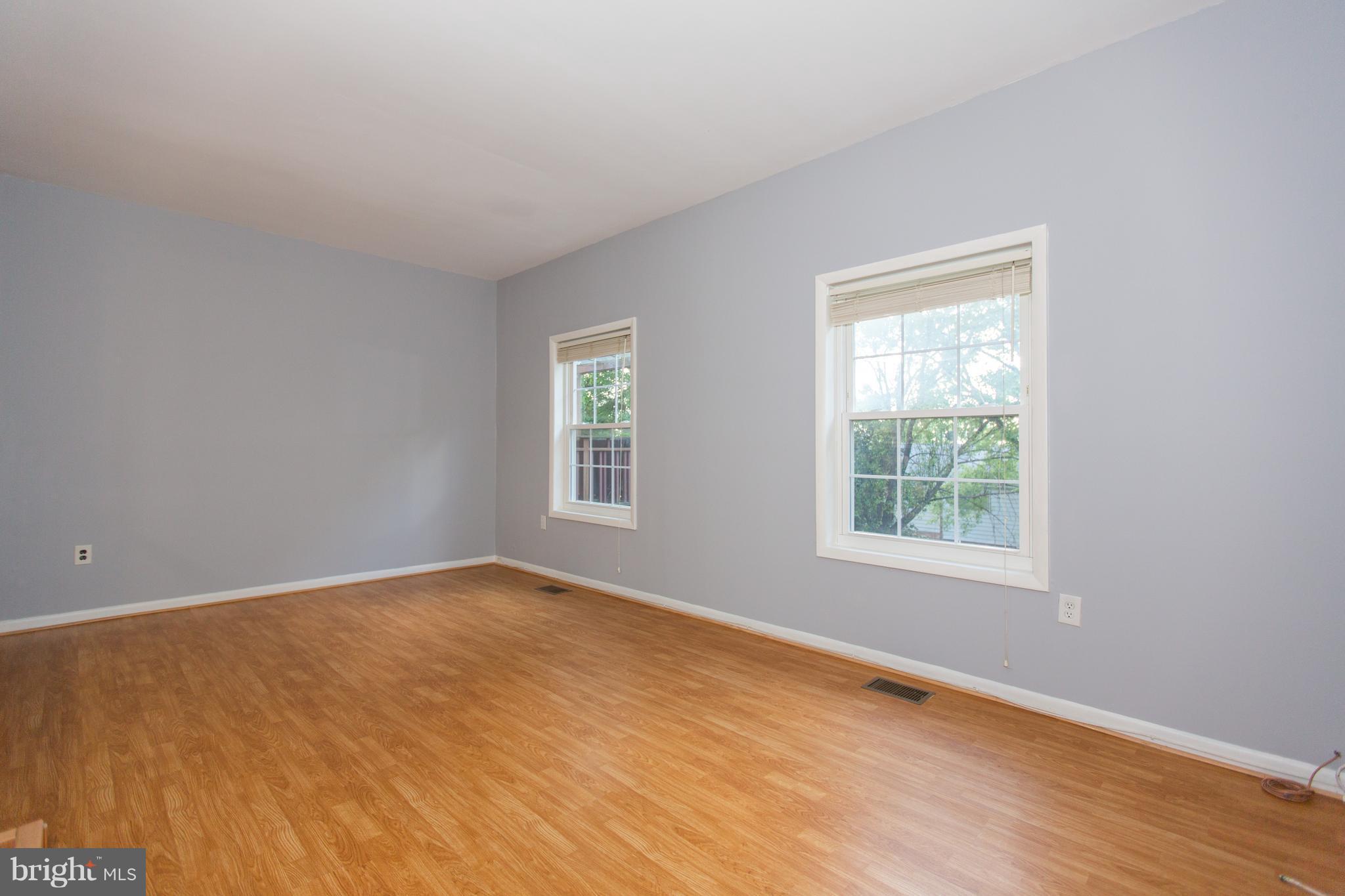 74 Timber Rock Road Gaithersburg, MD 20878 - Photo 12 of 30 Living Room