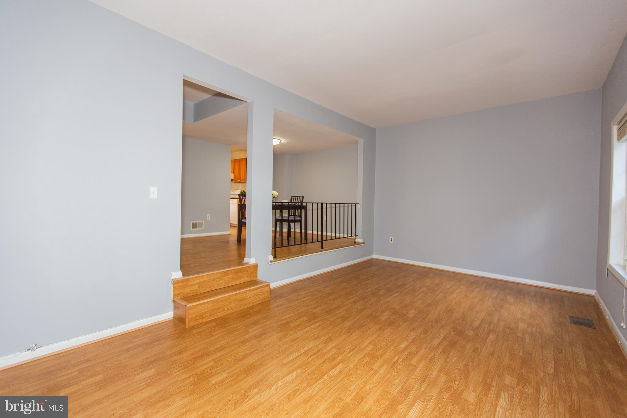 74 Timber Rock Road Gaithersburg, MD 20878 - Photo 13 of 30 Living Room