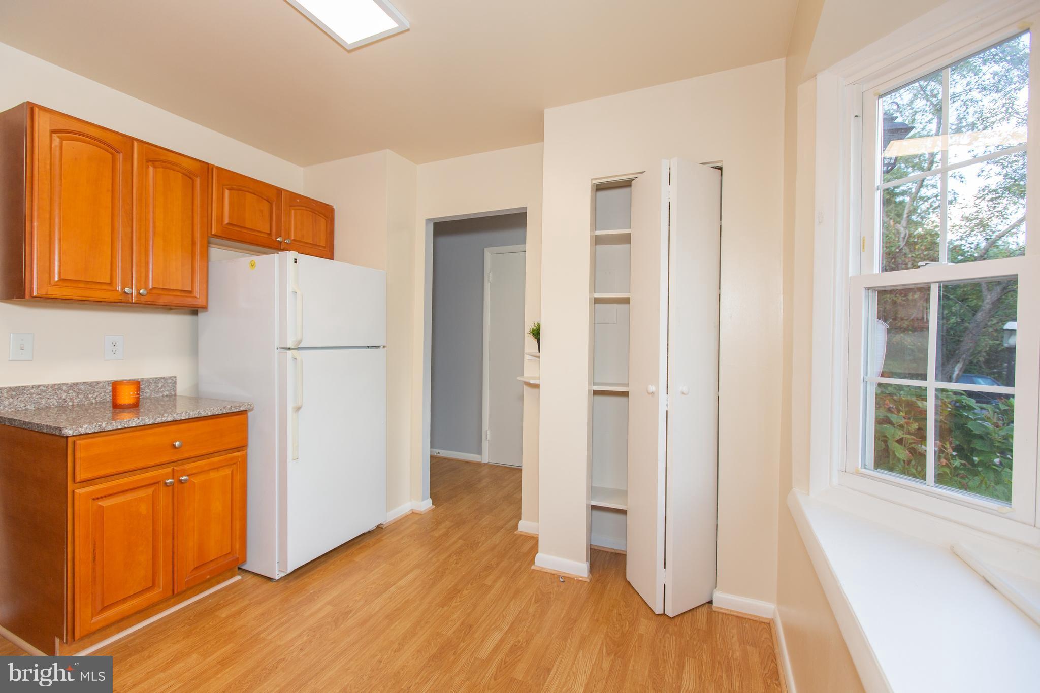 74 Timber Rock Road Gaithersburg, MD 20878 - Photo 4 of 30 Kitchen