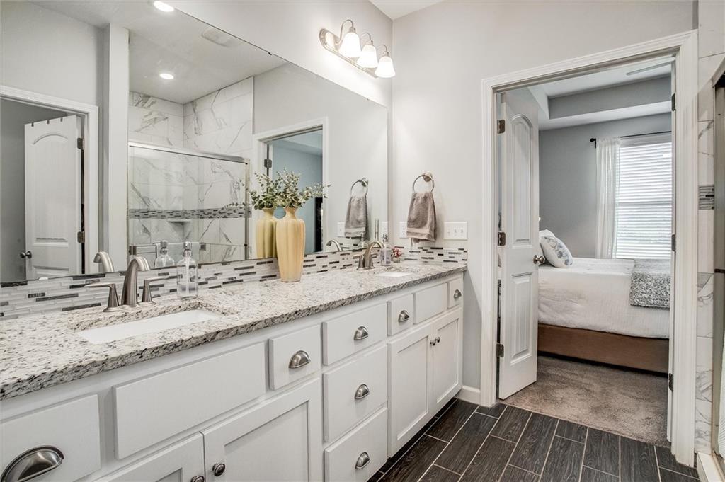 1612 March Lane Raymore, MO 64083 - Photo 20 of 37