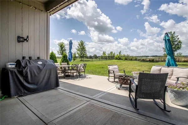 $495,000 | 1612 March Lane, Raymore, MO 64083