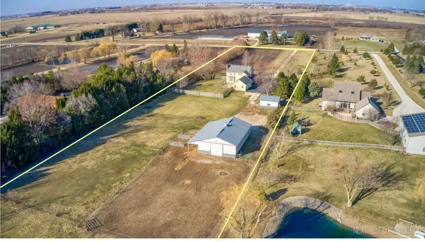 $759,900 | 2N879 Howard Road, Maple Park, IL 60151