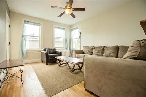 $3,300 | 15 Webster Street, Unit 2, Newport, RI 02840