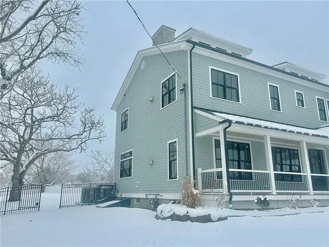 $2,795,000 | 980 Green End Avenue, Middletown, RI 02842