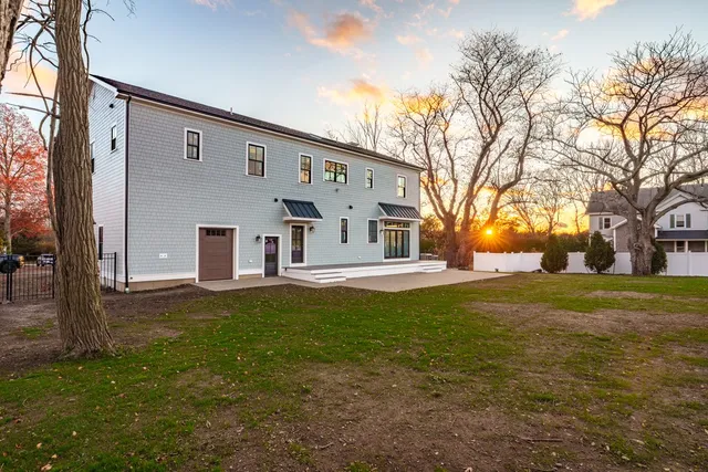 $2,795,000 | 980 Green End Avenue, Middletown, RI 02842