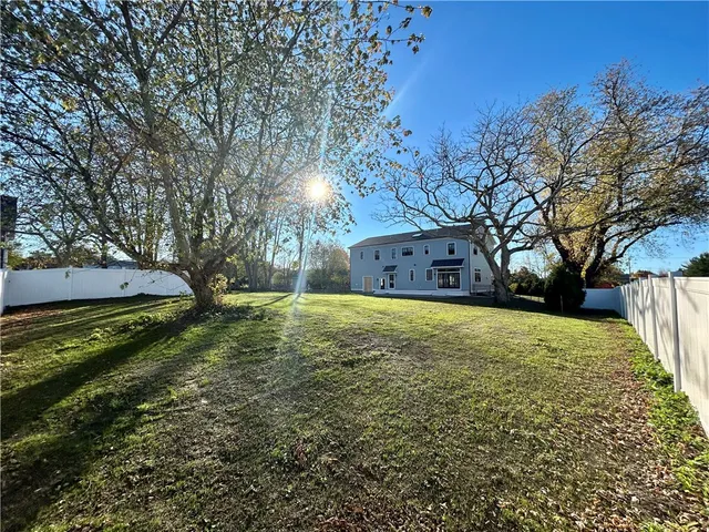 $2,795,000 | 980 Green End Avenue, Middletown, RI 02842