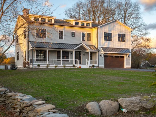 $2,795,000 | 980 Green End Avenue, Middletown, RI 02842