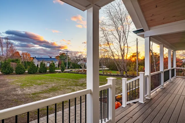 $2,795,000 | 980 Green End Avenue, Middletown, RI 02842