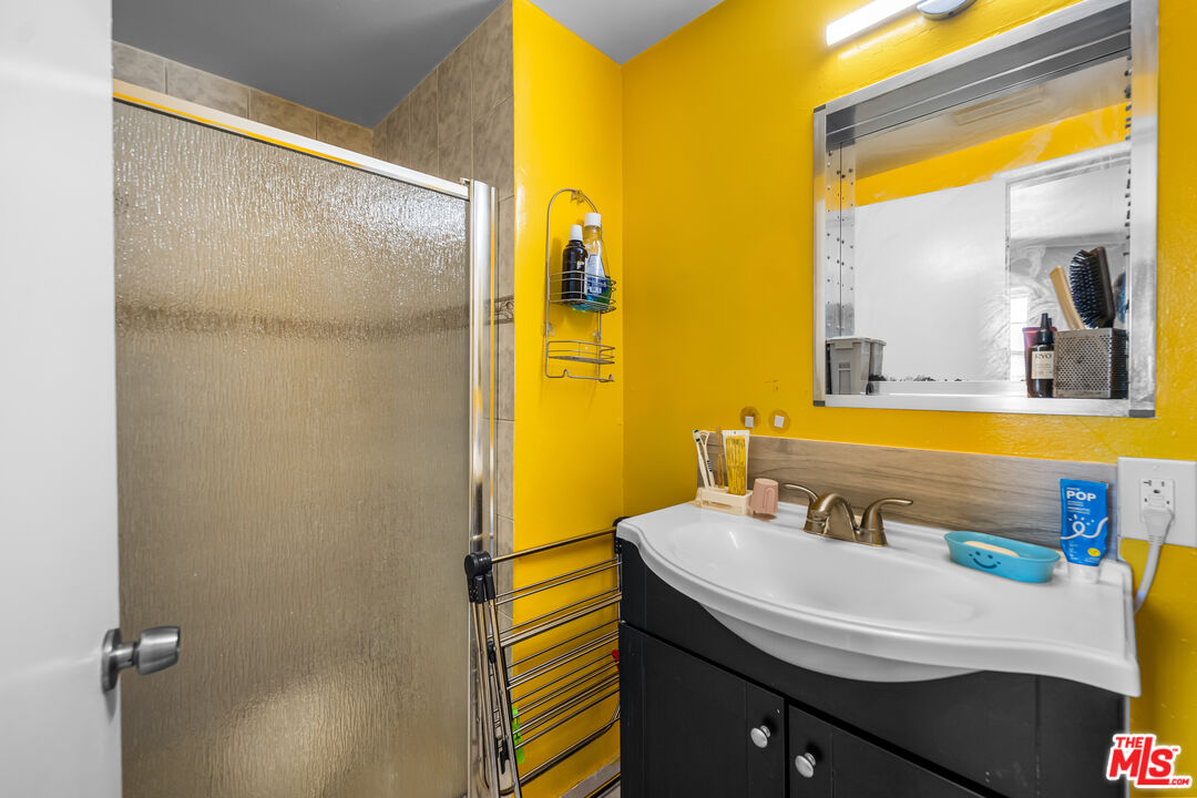 160 West Jay Street Carson, CA 90745 - Photo 13 of 18
