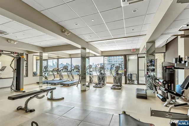 $5,700 | 9 Somerset Lane, Unit 206, Edgewater, NJ 07020