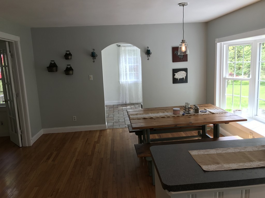 101 Clark Road Sturbridge, MA 01518 - Photo 8 of 29