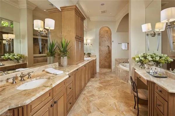 $4,275,000 | 1310 Noble Heron Way, Naples, FL 34105