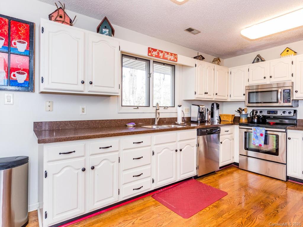 161 Weston Road Arden, NC 28704 - Photo 11 of 36 Gallery Image 11