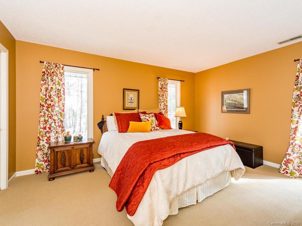 161 Weston Road Arden, NC 28704 - Photo 18 of 36 Gallery Image 18
