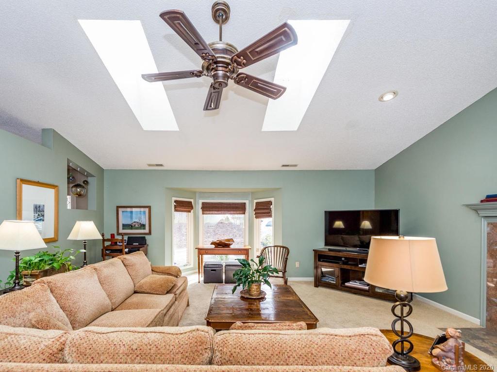161 Weston Road Arden, NC 28704 - Photo 5 of 36 Gallery Image 5