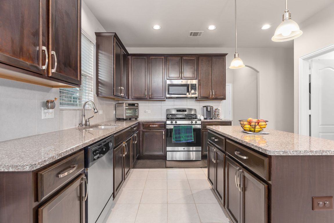 5925 Parma Street Round Rock, TX 78665 - Photo 15 of 36