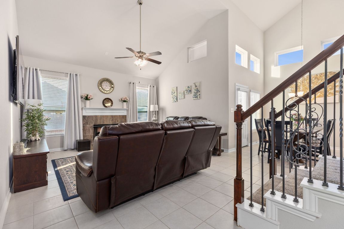 5925 Parma Street Round Rock, TX 78665 - Photo 8 of 36