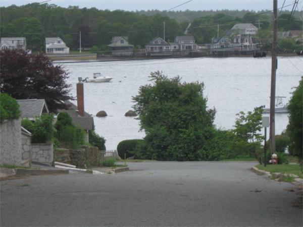 11 Blueberry Road Wareham, MA 02558 - Photo 2 of 9