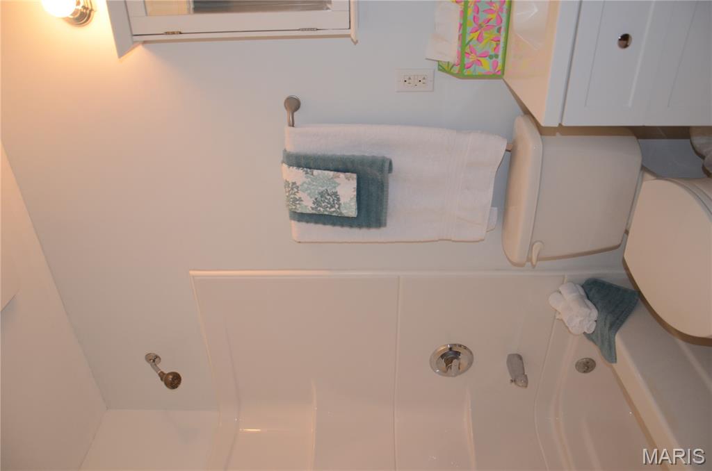 40 Cedar Ridge Drive Pacific, MO 63069 - Photo 9 of 15