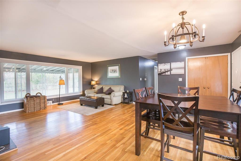 32315 Middlebelt Road Farmington Hills, MI 48334 - Photo 6 of 24