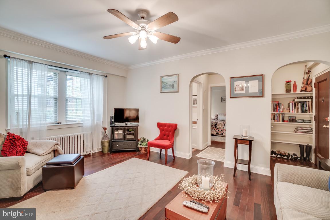 3925 Davis Place Northwest, Unit B3 Washington, DC 20007 - Photo 4 of 19