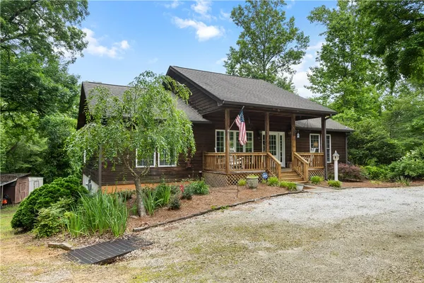 $575,000 | 135 Crowes Drive, Walhalla, SC 29691
