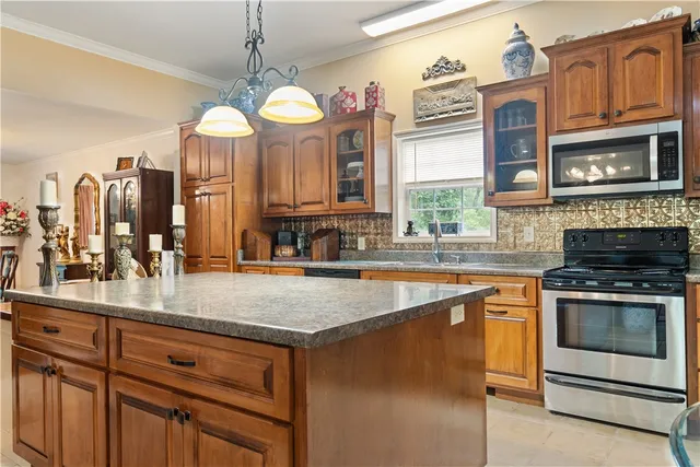 $625,000 | 135 Crowes Drive, Walhalla, SC 29691