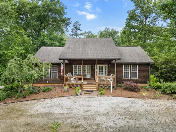 $575,000 | 135 Crowes Drive, Walhalla, SC 29691