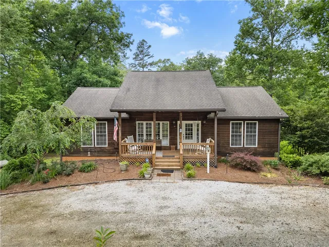 $625,000 | 135 Crowes Drive, Walhalla, SC 29691