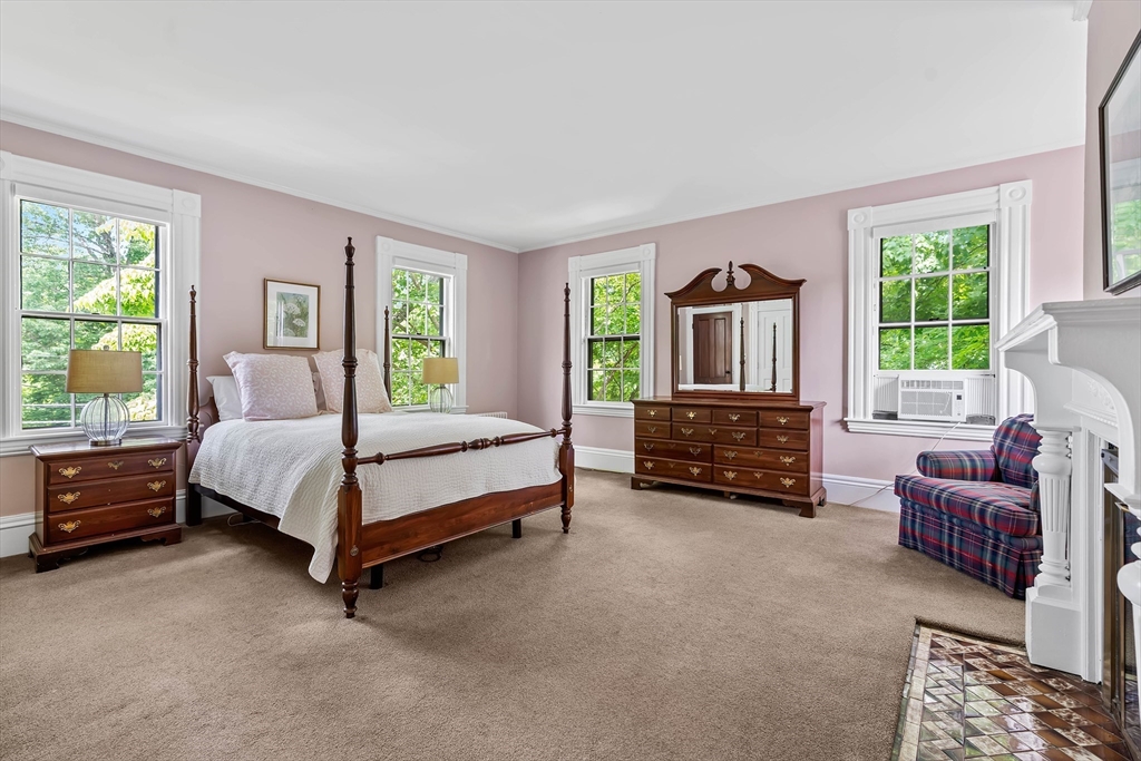 11 Concord Road Wayland, MA 01778 - Photo 17 of 35
