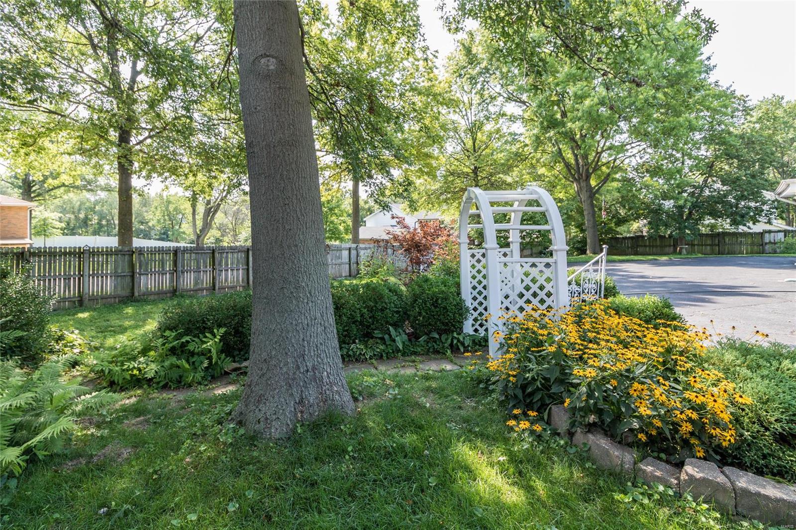 3002 Yaeger Road St. Louis, MO 63129 - Photo 38 of 46 Gallery Image 38