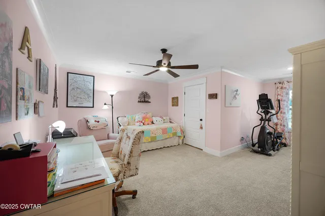 a bathroom with double vanity sinks and a mirror