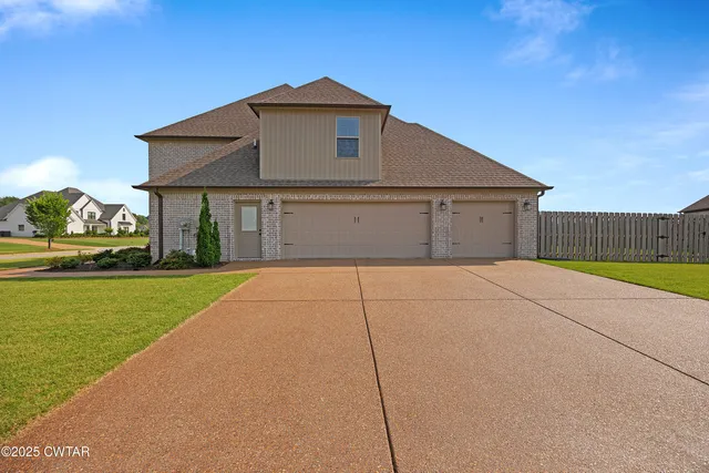 $675,000 | 8 Bold Mdw Cove, Jackson, TN 38305