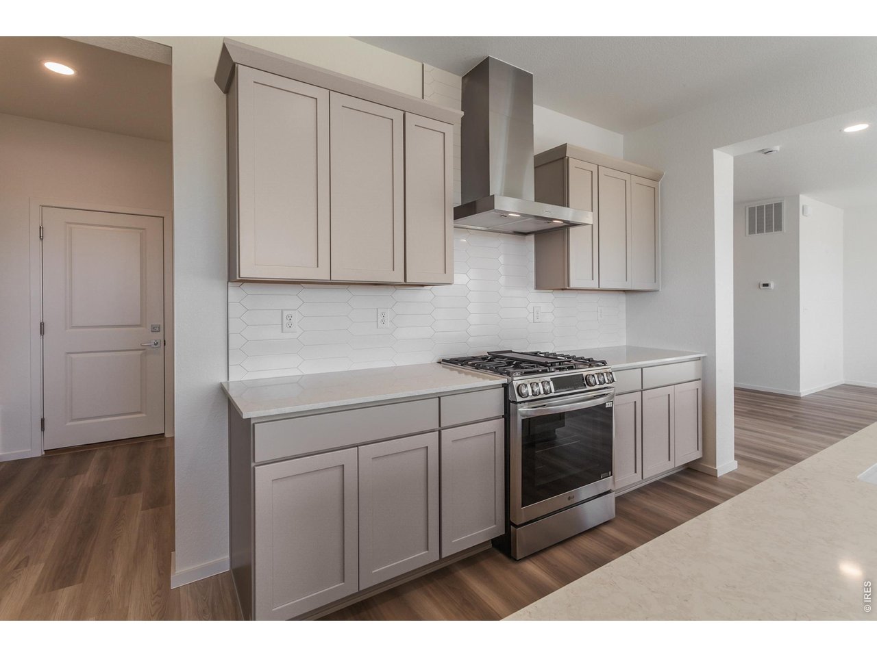 6079 Red Barn Road Timnath, CO 80547 - Photo 17 of 44