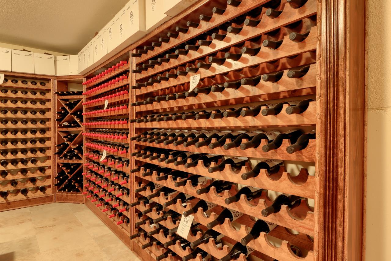 7551 Hunters Valley Road Mariposa, CA 95338 - Photo 48 of 78 a balcony view with a black and white checkered floor