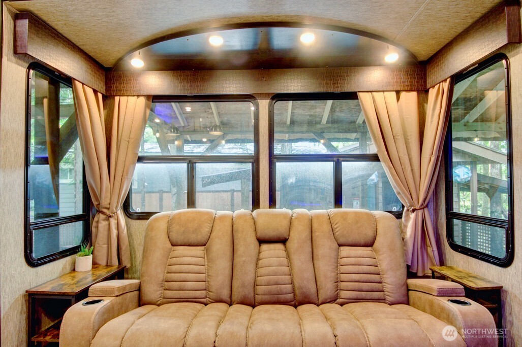 10 Riverside Drive Deming, WA 98244 - Photo 15 of 39