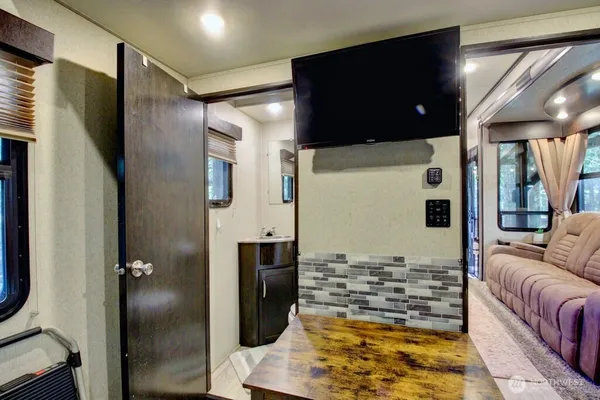 $83,000 | 10 Riverside Drive, Deming, WA 98244