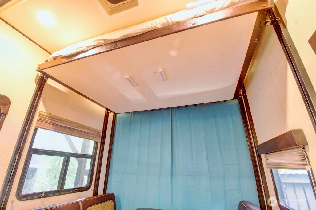 10 Riverside Drive Deming, WA 98244 - Photo 21 of 39