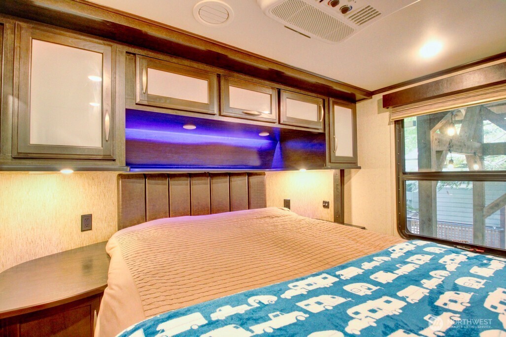 10 Riverside Drive Deming, WA 98244 - Photo 24 of 39