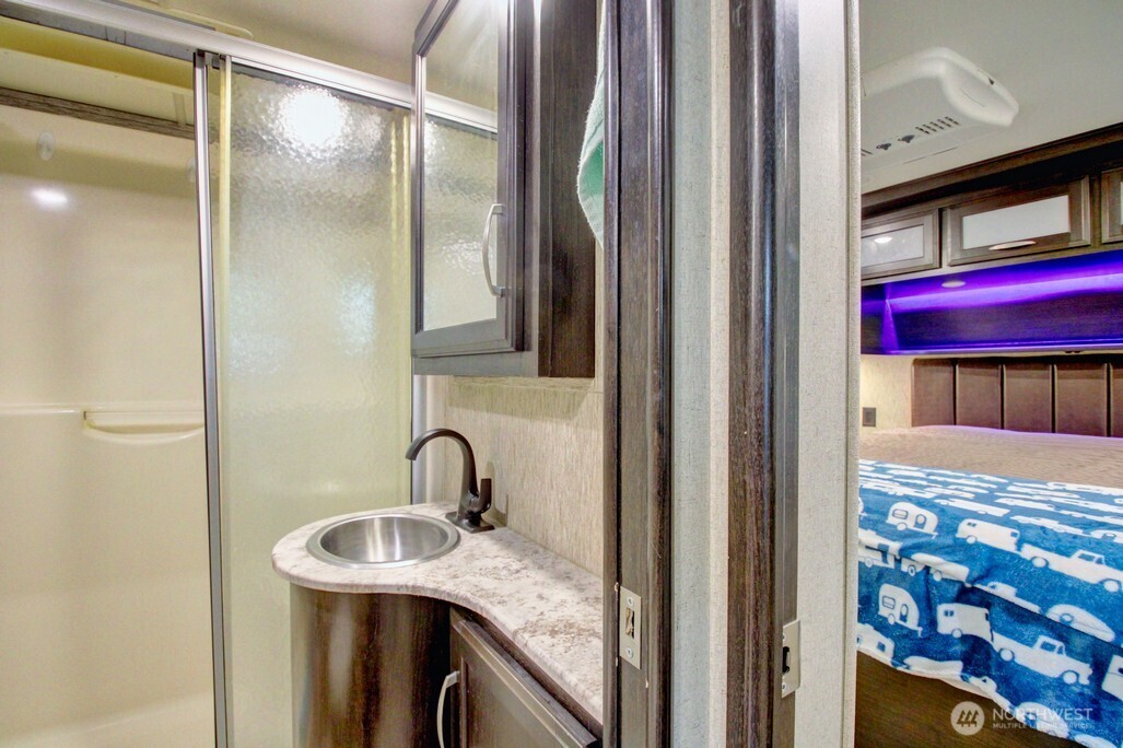 10 Riverside Drive Deming, WA 98244 - Photo 25 of 39