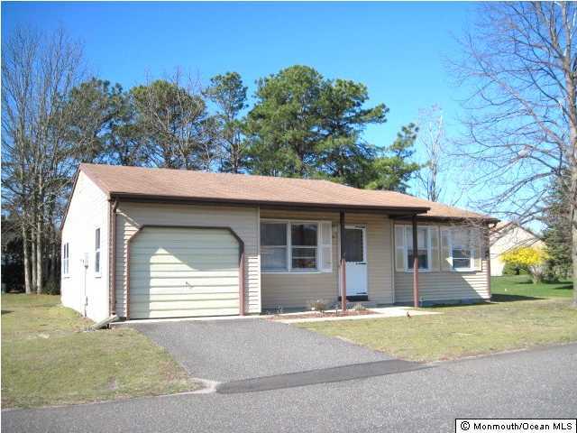 21 Berkshire Road Whiting, NJ 08759 - Photo 1 of 3 Primary Photo