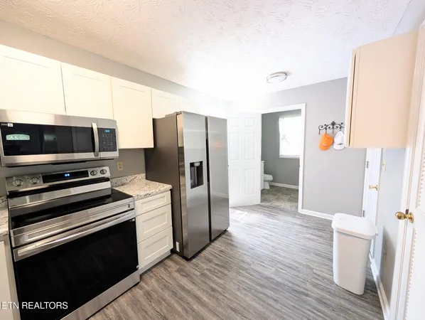 $385,000 | 5516 West Emory Road, Powell, TN 37849