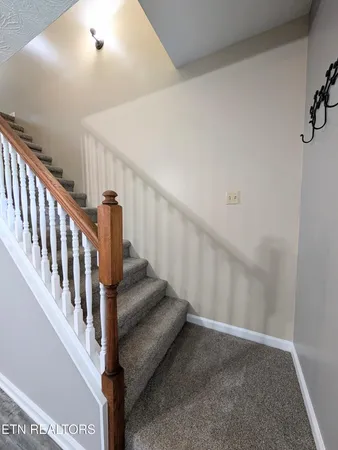 $385,000 | 5516 West Emory Road, Powell, TN 37849