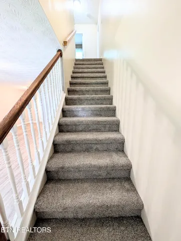 $390,000 | 5516 West Emory Road, Powell, TN 37849