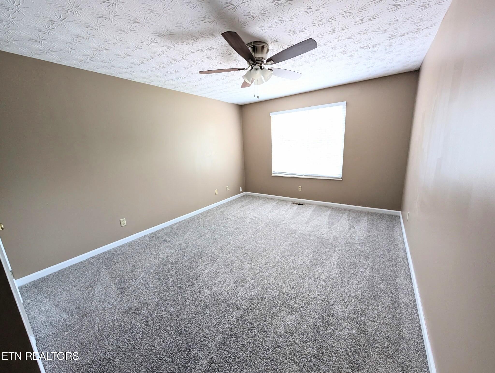 5516 West Emory Road Powell, TN 37849 - Photo 20 of 33 IMG_20250726_082222~2