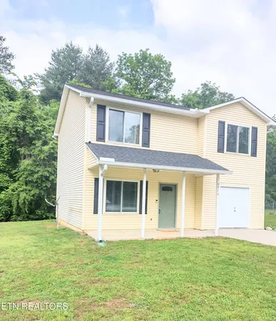 $385,000 | 5516 West Emory Road, Powell, TN 37849
