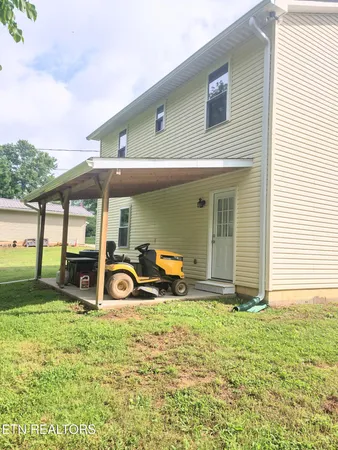 $385,000 | 5516 West Emory Road, Powell, TN 37849