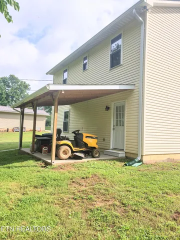 $390,000 | 5516 West Emory Road, Powell, TN 37849