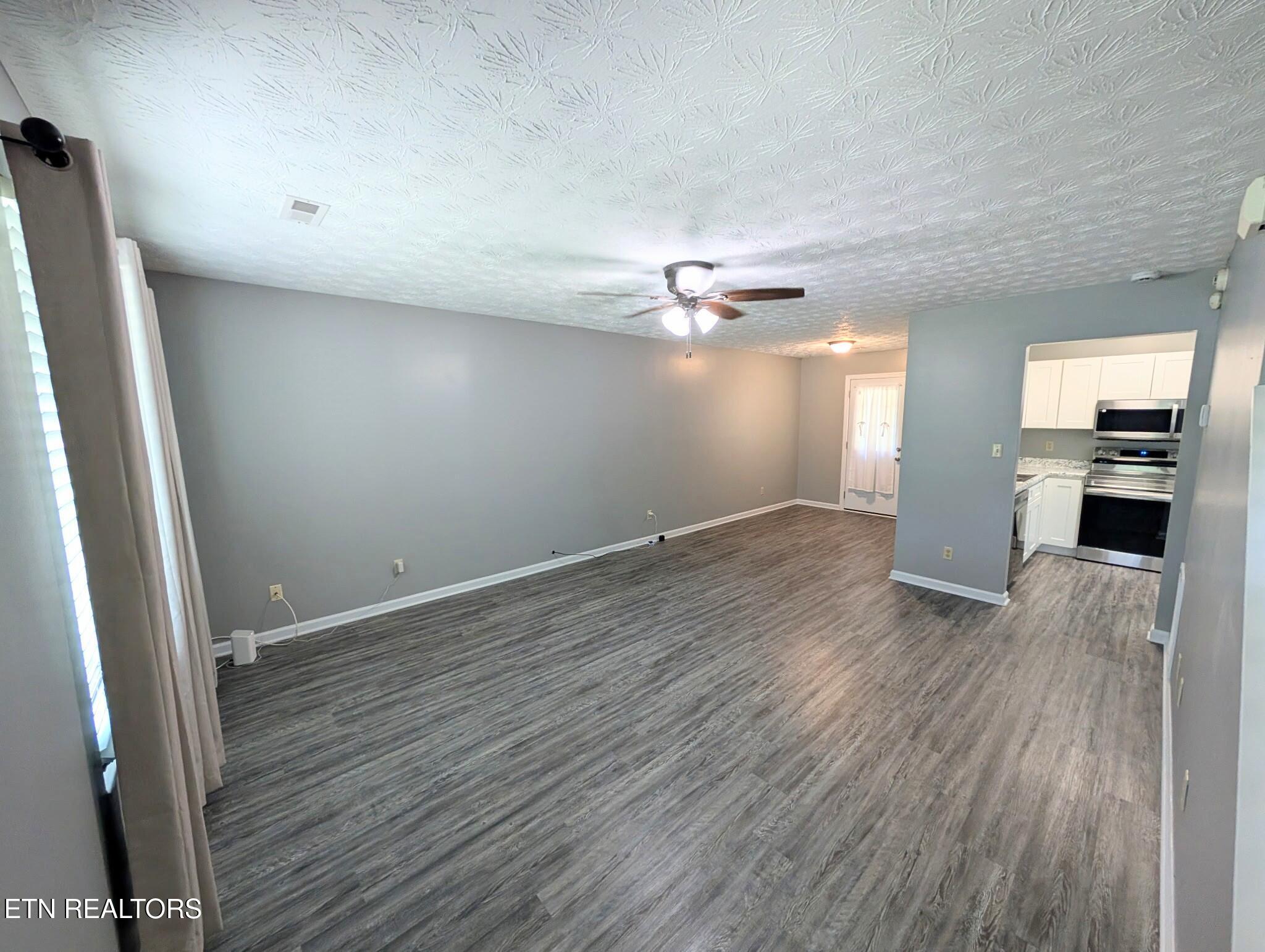 5516 West Emory Road Powell, TN 37849 - Photo 7 of 33 IMG_20250726_082038~2